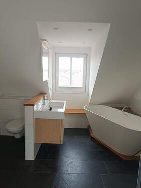 Badezimmer - 2 Zimmer Etagenwohnung in Neustadt an der Aisch