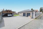 Hofeinfahrt - 
