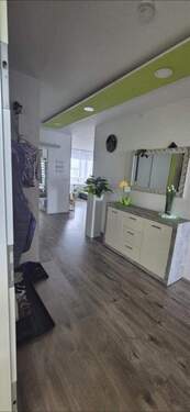 Flur - Etagenwohnung mit 85,00 m&sup2; in Villingen-Schwenningen zum Kaufen