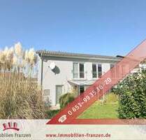 Neuwertiges Einfamilienhaus, Energieklasse A mit überdachter Terrasse, Garten + Carport - Konz / Krettnach