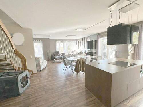 Wohn- und Essbereich - 4 Zimmer Einfamilienhaus zum Kaufen in Konz / Krettnach
