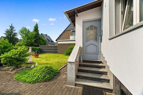 Bild 4 - Mehrfamilienhaus, Wohnhaus mit 123,00 m&sup2; in Düsseldorf zum Kaufen