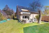 Garten - Modernisiertes Einfamilienhaus in Kladow, großes Grundstück nahe Havel mit Privatweg & Waldzugang