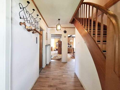 Eingangsbereich - 5 Zimmer Einfamilienhaus zum Kaufen in Ammersbek