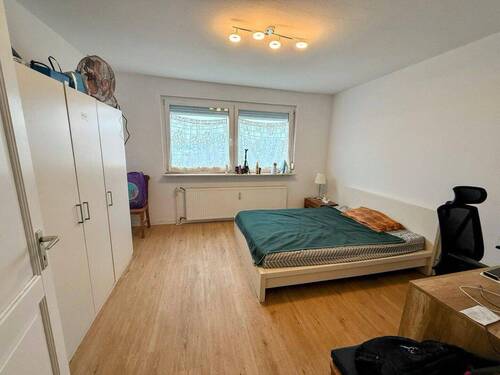 Schlafzimmer - 2 Zimmer Etagenwohnung zur Miete in Offenbach