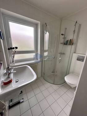 OG_Tageslichtduschbad - 