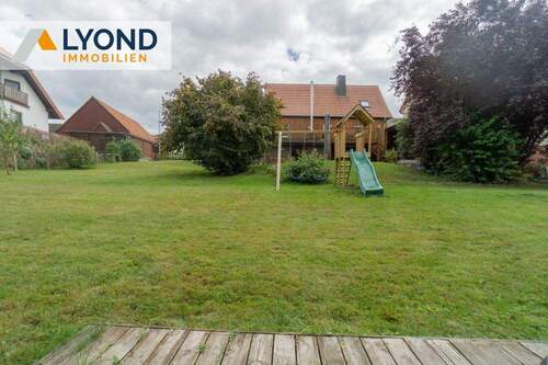 Bild 1 - Charmantes Fachwerkhaus mit großem Grundstück in Diemelstadt-Hesperinghausen!