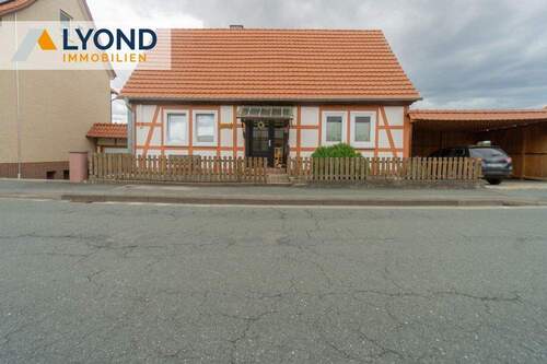 Bild 2 - 4 Zimmer Einfamilienhaus zum Kaufen in Diemelstadt