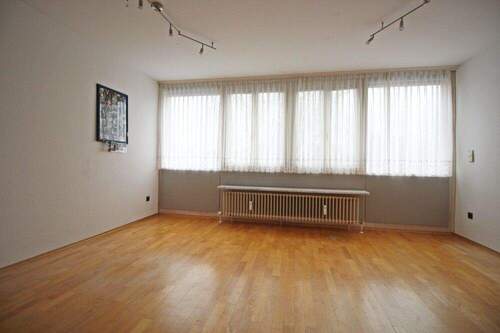 Wohnen - 3 Zimmer Etagenwohnung zum Kaufen in Waldkraiburg