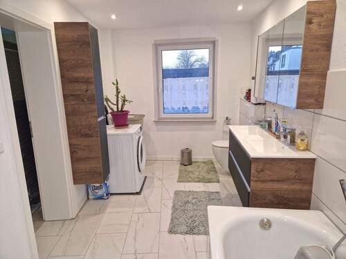 Badezimmer Erdgeschoss - 