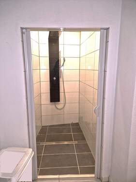 Dusche Badezimmer EG - 