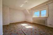 Dachgeschoss Schlafzimmer I - 7 Zimmer Einfamilienhaus zum Kaufen in Bad Orb