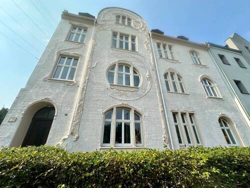 Denkmalgeschützte Außenfassade - 5 Zimmer Etagenwohnung zum Kaufen in Gelsenkirchen / Bismarck