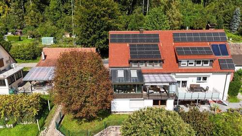 Südansicht - Familienidylle mit Weitblick - liebevoll renovierte Doppelhaushälfte mit großem Grundstück in top Lage