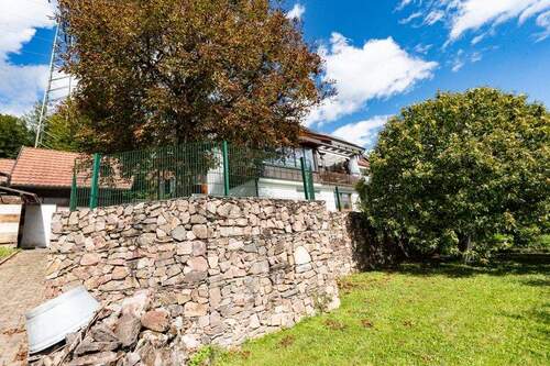 Gartenfläche unterhalb des Hauses Ebene 2 - 