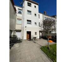 Erdgeschoss-Apartment mit Potenzial - Essen / Bergeborbeck