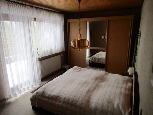 79. Schlafzimmer des Bungalows..JPG - 