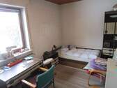 88. Weiteres Kinderzimmer des Bungalows..JPG - 