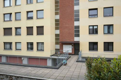 Hausansicht - 2 Zimmer Etagenwohnung in Bremen