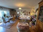 Highlight der Wohnung ist das lichtdurchflutete Wohn-/Esszimmer ... - 