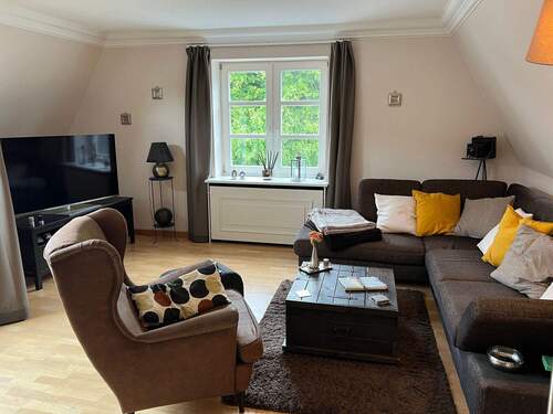 Zimmer I / Wohnzimmer - 3 Zimmer Etagenwohnung in Husum