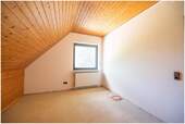 Schlafzimmer Nr. 1 im Dachgeschoss - 
