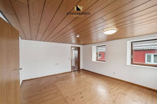 Solide Fensterlösung vereint natürliche Optik und technische Funktionalität - 