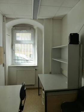 Nebenraum mit Miniküche - 