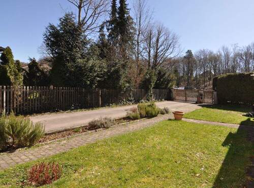 1 - In perfekter Südwest-Ausrichtung und mit attraktiver GFZ 0,30 bebaubares Grundstück GRÜNWALD