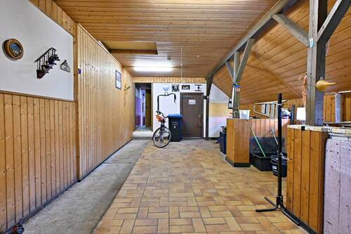 Garage - 