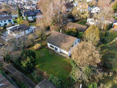 Das Haus und Grundstück von oben - Grundstück zum Kaufen in Lörrach