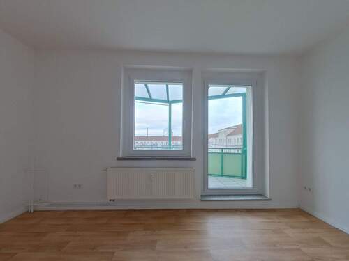 Wohnzimmer_ - 3 Zimmer Etagenwohnung zur Miete in Lutherstadt Wittenberg