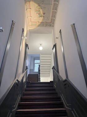 neu saniert - 3 Zimmer Etagenwohnung zur Miete in Kiel