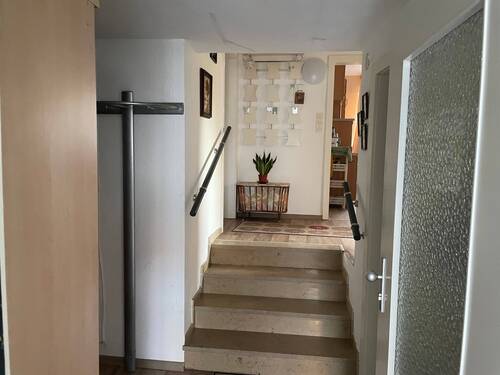 Eingang zur Erdgeschosswohnung - 
