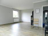 Wohnzimmer mit Kaminofen - 