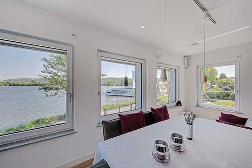 Wohnzimmer - 6 Zimmer Mehrfamilienhaus, Wohnhaus zum Kaufen in Wetter