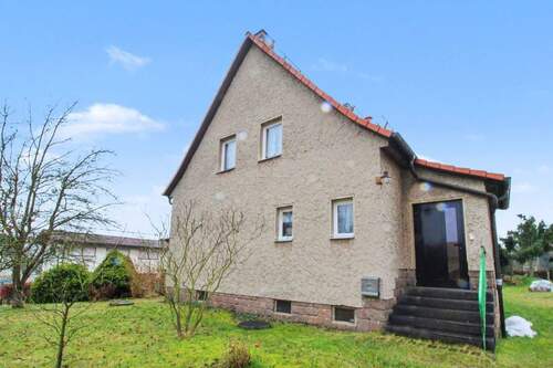 Außenansicht Eingang - 5 Zimmer Einfamilienhaus zum Kaufen in Chemnitz