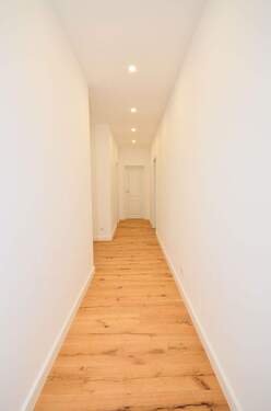 Flur - 3 Zimmer Etagenwohnung zur Miete in Neu-Isenburg