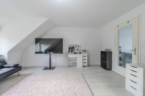 Wohnzimmer - 1 Zimmer Etagenwohnung in Stuttgart / Hedelfingen