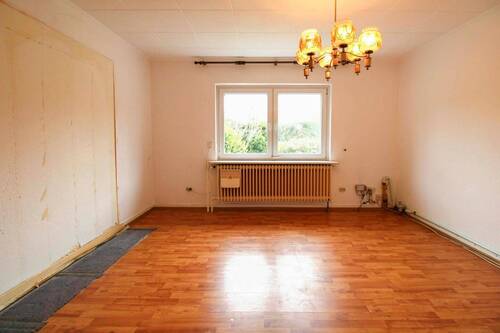 Wohnbereich_vorne - 4 Zimmer Einfamilienhaus in Hamburg