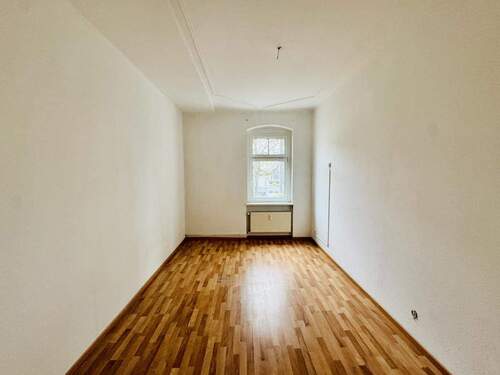 Zimmer 1 - 2 Zimmer Etagenwohnung in Berlin