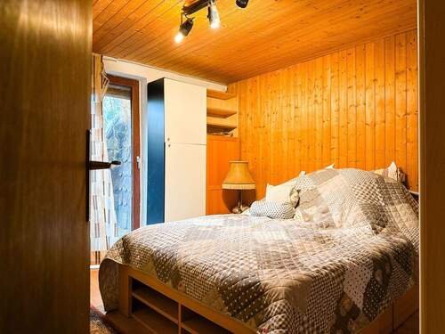 Schlafzimmer Keller - 