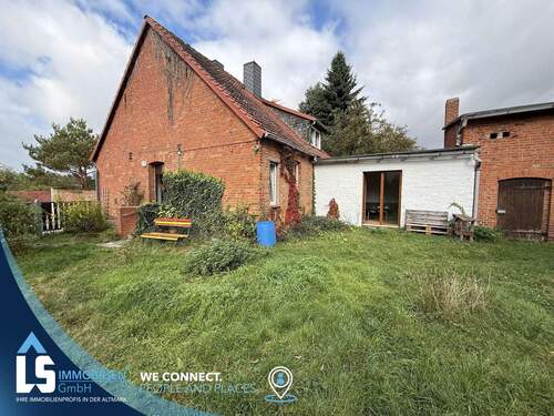 Blick in den Garten - 3 Zimmer Einfamilienhaus in Lindtorf