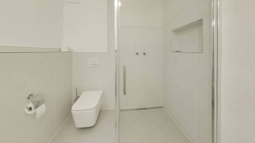 Bad Obergeschoß mit Dusche - 