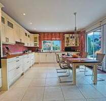 Exklusives Wohnen im Grünen - 2.150.000,00&nbsp;EUR Kaufpreis, ca.&nbsp; 248,00&nbsp;m&sup2;&nbsp;Wohnfl&auml;che in Garmisch-Partenkirchen (PLZ: 82467)