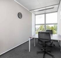 Privater Büroraum ganz auf Ihre individuellen Unternehmensbedürfnisse angepasst in Regus München Airport - Freising Oberdingermoos