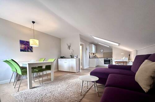 Wohnzimmer - Etagenwohnung mit 52,50 m² in Garmisch-Partenkirchen zum Kaufen