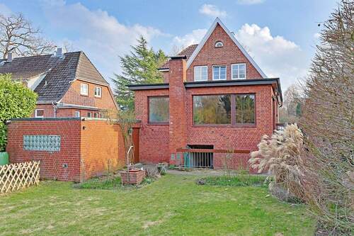 Außenansicht des Hauses von der Gartenseite - 