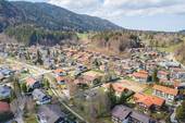 Luftbild - Blick Richtung Norden - Grundstück in Bad Wiessee zum Kaufen