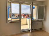 Groß (IMG_0016).jpeg - 2 Raumwohnung mit Balkon und Weitblick im Leipziger Süden, Bad mit Dusche, 3. OG